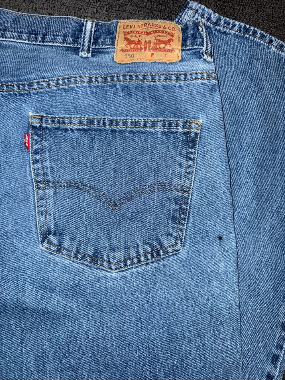 Levi’s 550 Jeans Men’s W46 Light Wash Relaxed Fit Straight Leg 90s Y2K - Picture 12 of 13